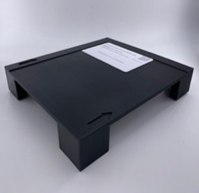 Universal tray